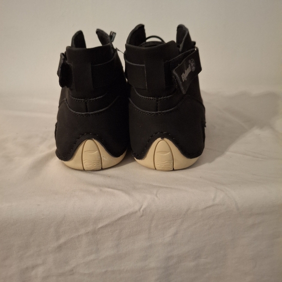 Men's Flyland Chukka Black Men's Shows - Picture 6 of 6